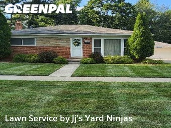 Yard Mowing nearby Redford Charter Township, MI, 