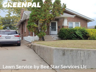 Lawn Maintenance nearby Richmond Heights, MO, 