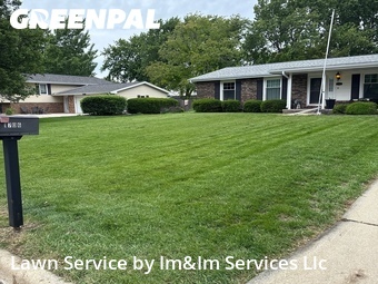 Grass Cutting nearby Normal, IL, 