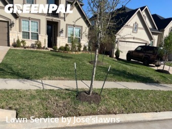 Lawn Mowing Service nearby Pinehurst, TX, 