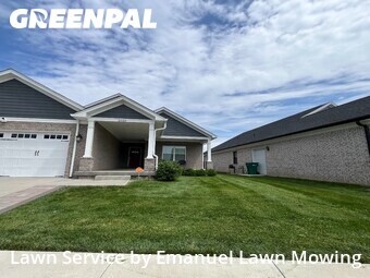 Lawn Maintenance nearby Jeffersonville, IN, 
