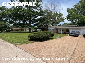 Lawn Maintenance nearby Hazelwood, MO, 
