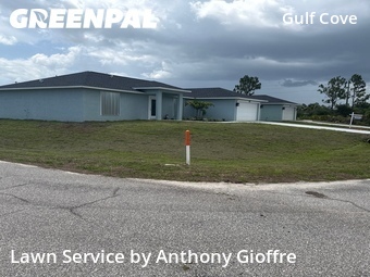 Lawn mowed in Port Charlotte, 33981