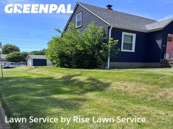 Lawn Care Service nearby Moline, IA, 