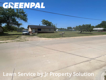 Yard Mowing nearby Moore, OK, 