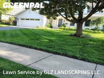 Lawn Mowing nearby Lake Bluff, WI, 