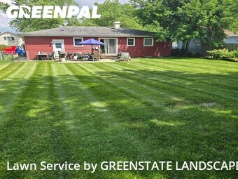 Yard Mowing nearby Elgin, IL, 