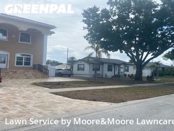 Lawn Care Service nearby St. Petersburg, FL, 