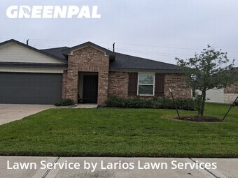Grass Cut nearby Rosharon, TX, 