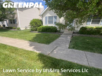 Lawn Maintenance nearby Normal, IL, 