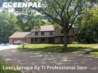 Lawn Maintenance nearby Madison, WI, 