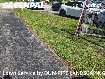 Lawn mowed in Coral Springs, 33065
