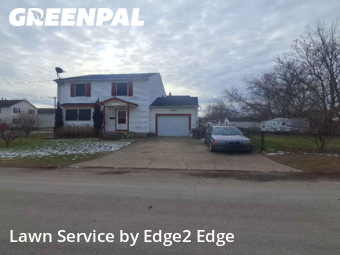 Lawn mowed in Barberton, 44203