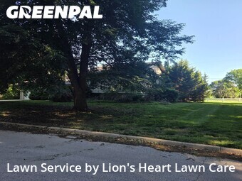 Lawn Maintenance nearby Lansing, KS, 