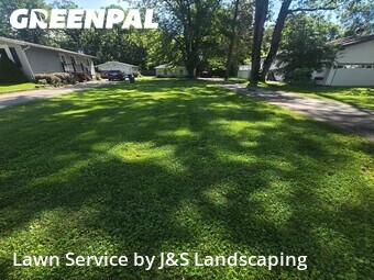 Lawn Mowing Service nearby Crystal Lake, IL, 