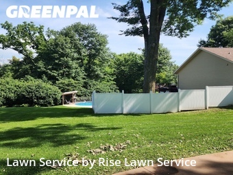 Lawn Mow nearby Bettendorf, IA, 