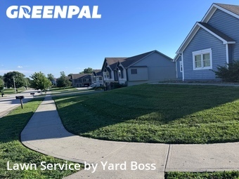 Lawn Maintenance nearby Kansas City, MO, 
