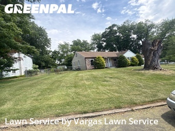 Lawn Cutting nearby Bristol, PA, 