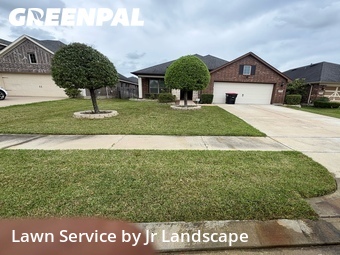 Grass Cut nearby Richmond, TX, 