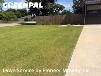 Grass Cut nearby Centerton, AR, 