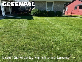 Lawn Maintenance nearby Davenport, IA, 