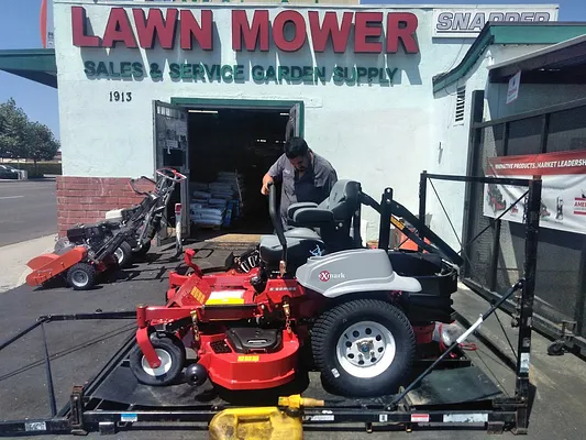 17th Lawnmower Photo 3