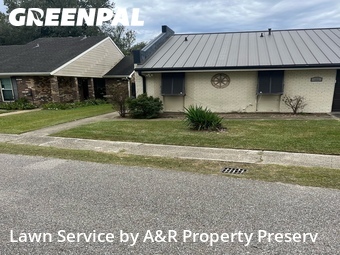 Lawn Mowing nearby Harahan, LA, 