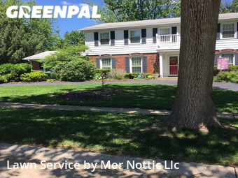 Lawn Mowing Service nearby Chesterfield, MO, 