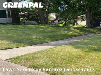 Lawn Mowing nearby West Des Moines, IA, 