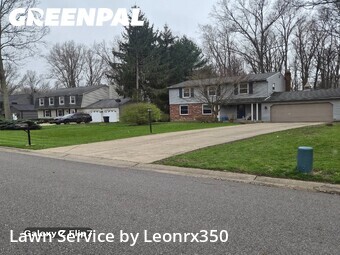 Lawn mowed in Warren, 44484