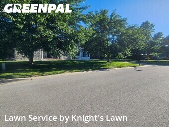Grass Cutting nearby Blue Springs, MO, 