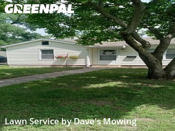 Grass Cutting in Wood River, 62095, Lawn Maintenance by Dave's Mowing, work completed in Dec , 2025