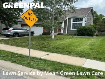 Lawn Care Service nearby Blue Springs, MO, 