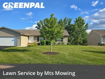 Yard Mowing nearby Machesney Park, IL, 