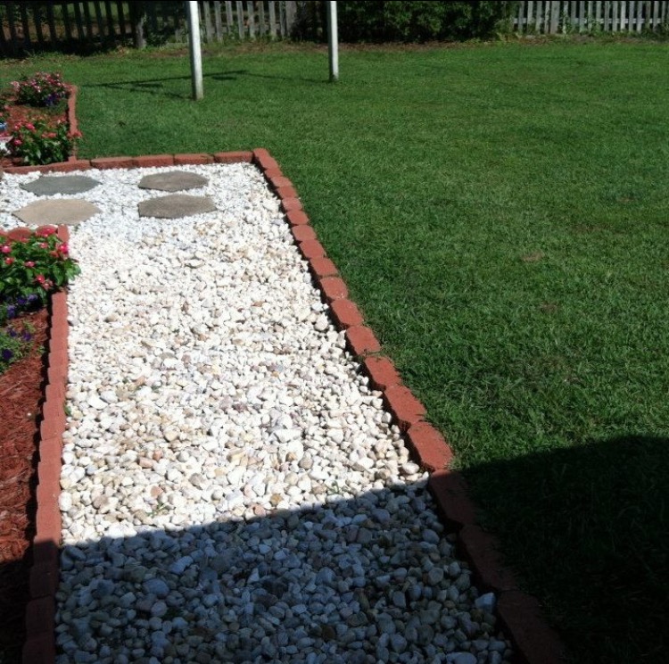 Hoopers Lawn Service Lawn Care Services in Dallas, NC