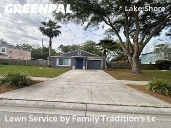 Lawn Mowing nearby Seffner, FL, 