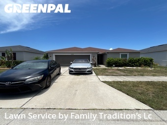 Lawn Mowing nearby Riverview, FL, 