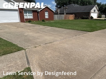 Lawn mowed in Lowell, 72745