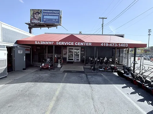 Janney's Service Center Photo 4