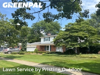 Lawn mowed in Livonia, 48154