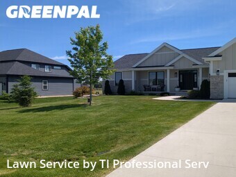 Lawn Care Service nearby Verona, WI, 