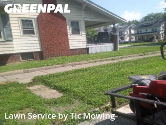 Lawn Maintenance nearby Decatur, IL, 