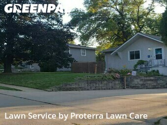 Lawn Mowing Service nearby Omaha, IA, 