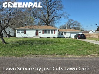 Lawn Maintenance nearby Belleville, IL, 