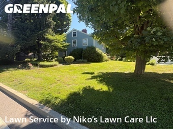 Lawn Care Service nearby Middletown, CT, 