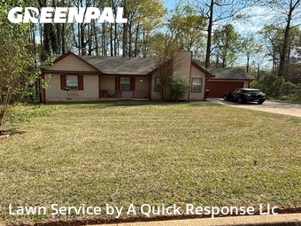 Lawn Mowing Service nearby Ellenwood, GA, 