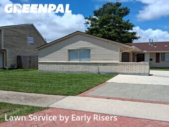 Lawn mowed in Terrytown, 70056