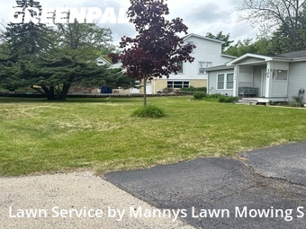 Grass Cut nearby Lake Bluff, IL, 