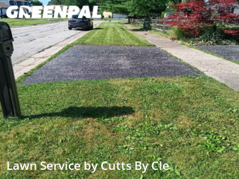 Lawn Care Service nearby Maumee, OH, 