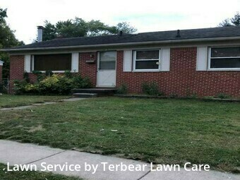 Lawn Mowing nearby Wayne, MI, 